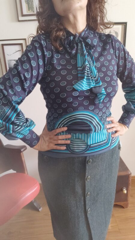 blusa vintage anos 70 laço