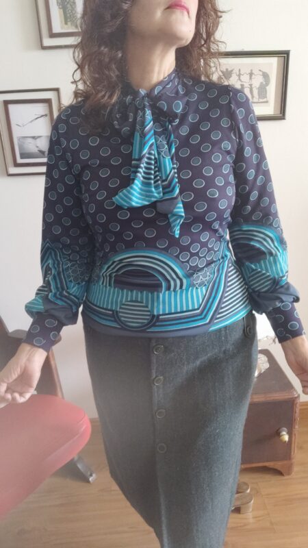 blusa vintage anos 70 laço
