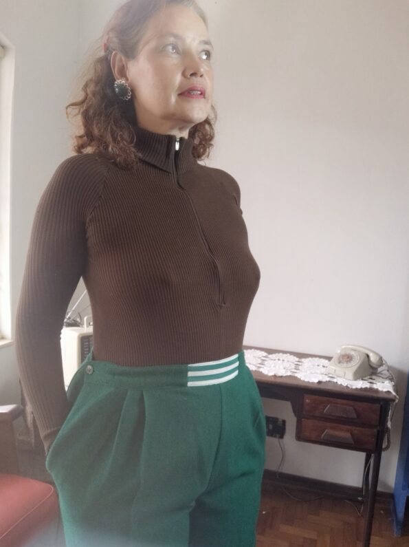 calça verde anos 70.