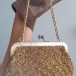 bolsa de mão vintage dourada