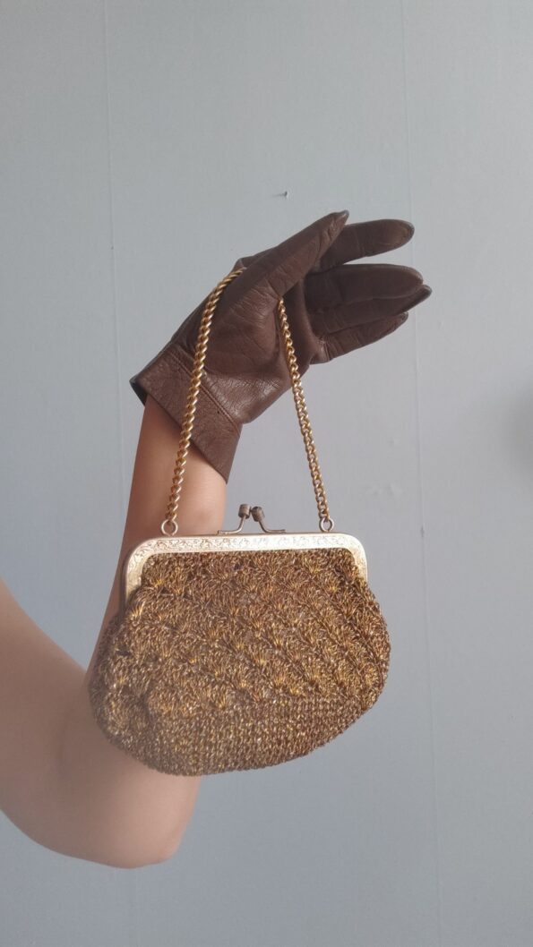 bolsa de mão vintage dourada