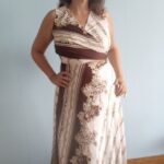 conjunto anos 70 saia e cropped;