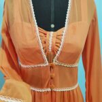 camisola e penhoar anos 70 a