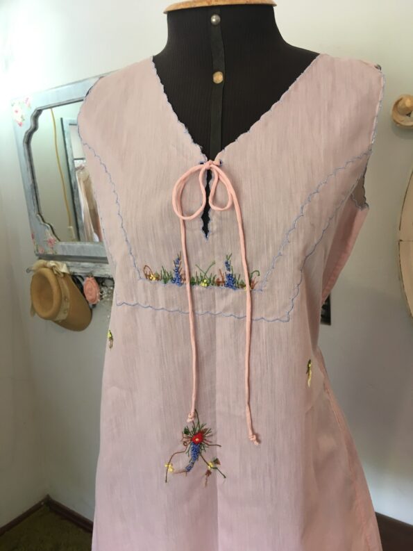 conjunto camisola e penhoar vintage bordado.