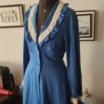 penhoar anos 70 azul