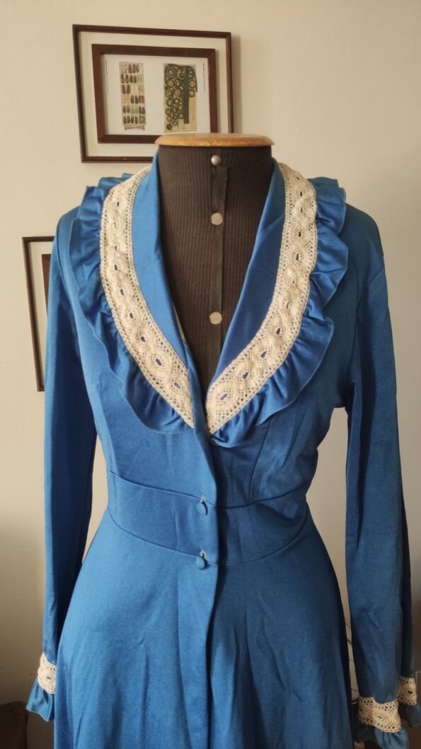 penhoar anos 70 azul.