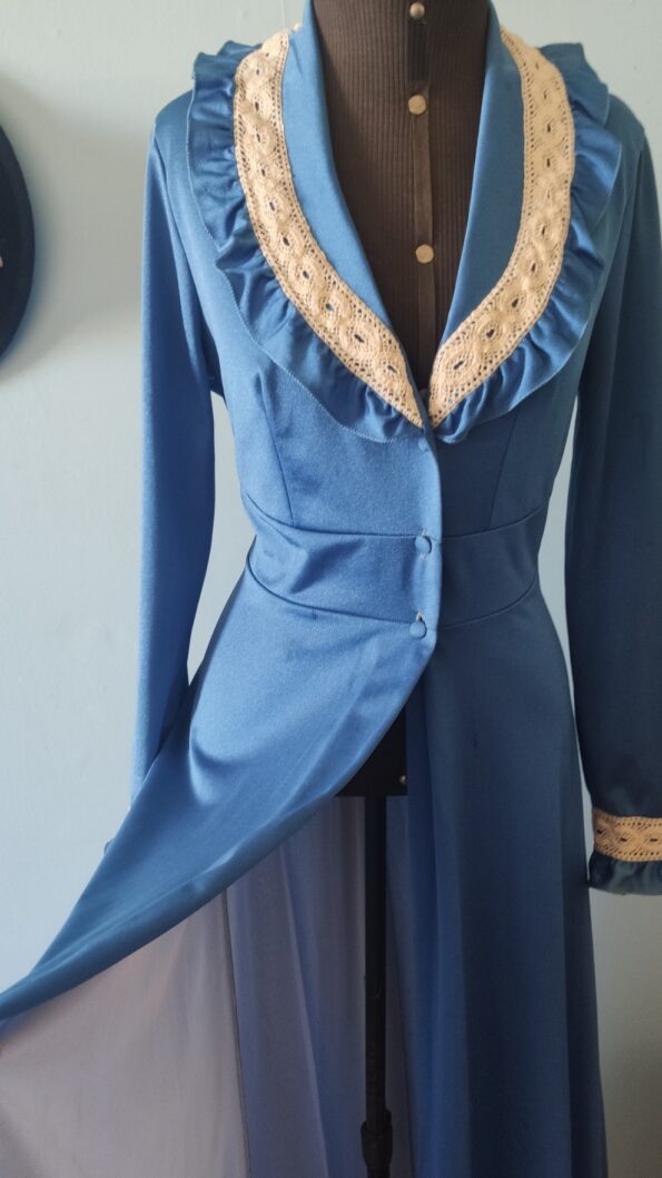 penhoar vintage anos 70;