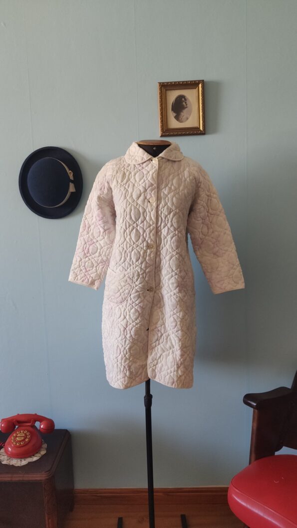 penhoar vintage matelassê e