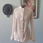 blusa vintage branca bordada