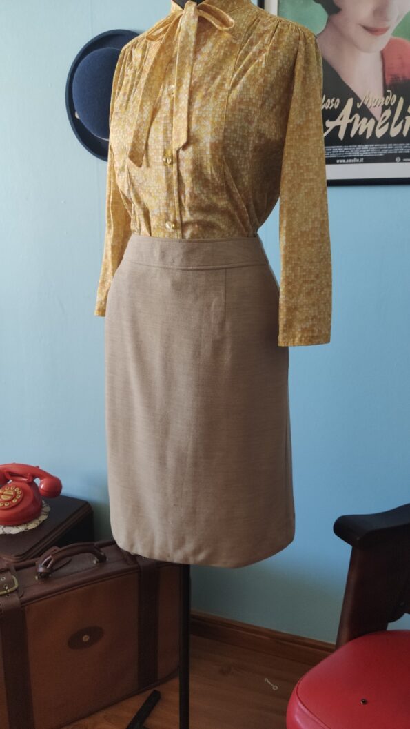 saia vintage anos 70 a