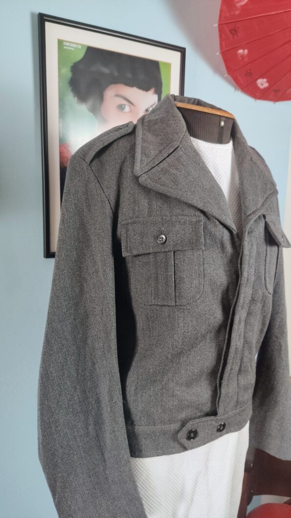 jaqueta vintage estilo militar .