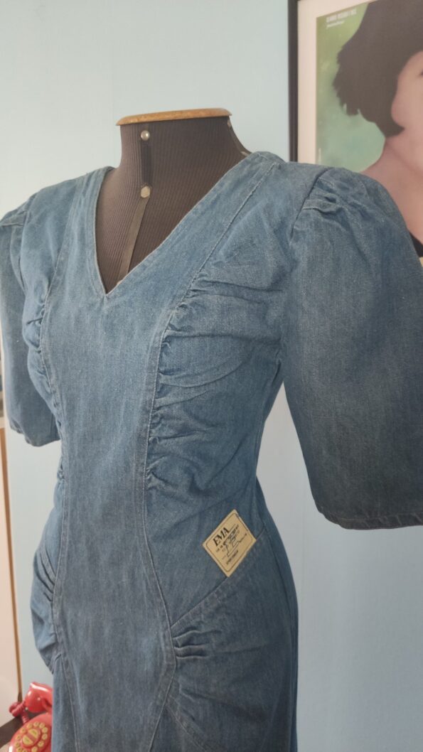 vestido vintage anos 80 jeans .